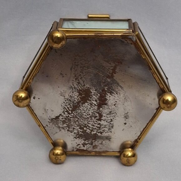 Vintage Etched Flower Glass Jewelry Trinket Box - Picture 4 of 4